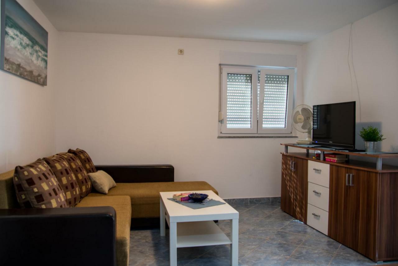 Apartmani Most 마슬레니차 외부 사진